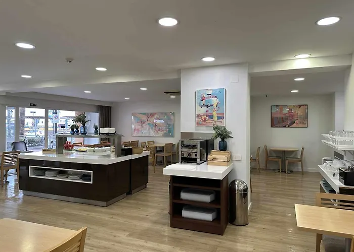Estudio Pyr Privado Frente Al Puerto De Fuengirola