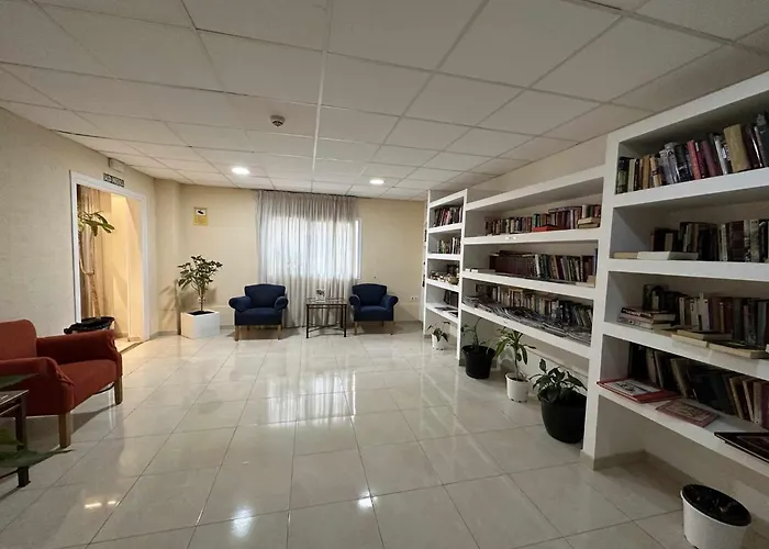 Estudio Pyr Privado Frente Al Puerto De Fuengirola