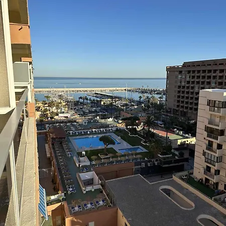 Estudio Pyr Privado Frente Al Puerto De Fuengirola Exterior photo